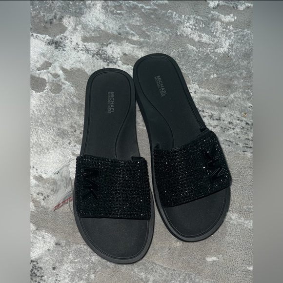 MK Slides - Picture 1 of 1